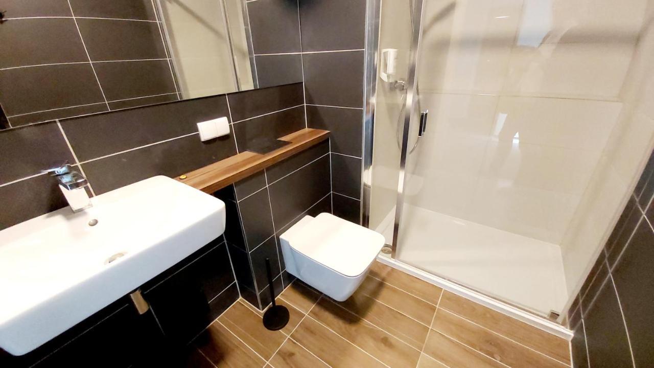 Aparthotel Stara Biblioteka Breslavia Esterno foto