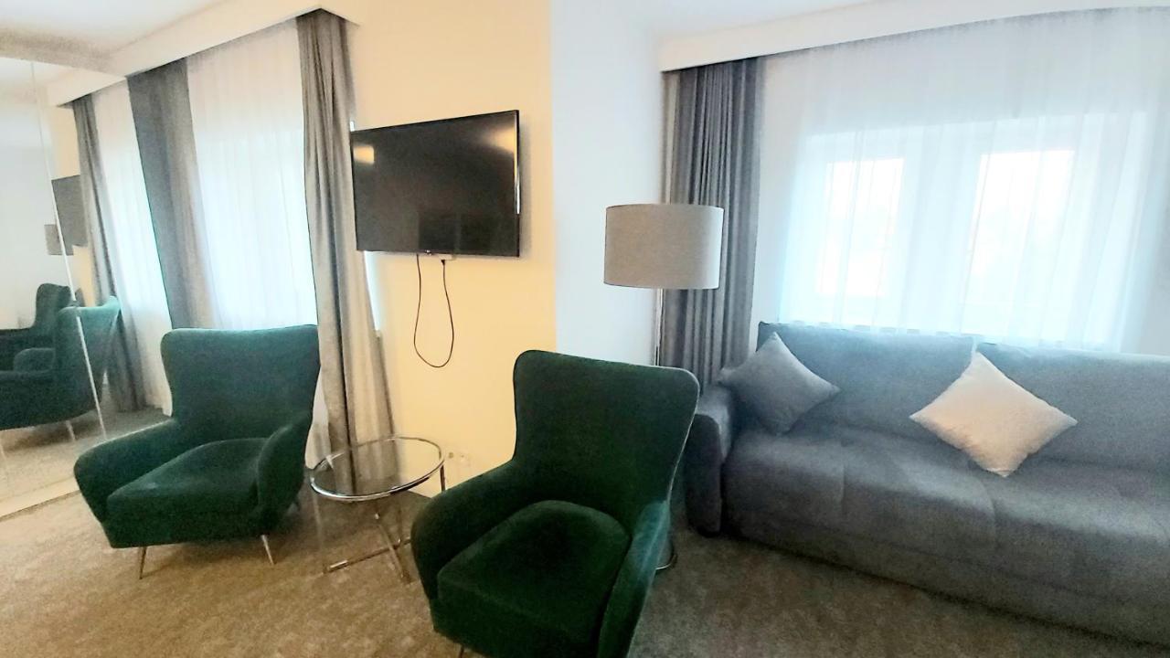 Aparthotel Stara Biblioteka Breslavia Esterno foto
