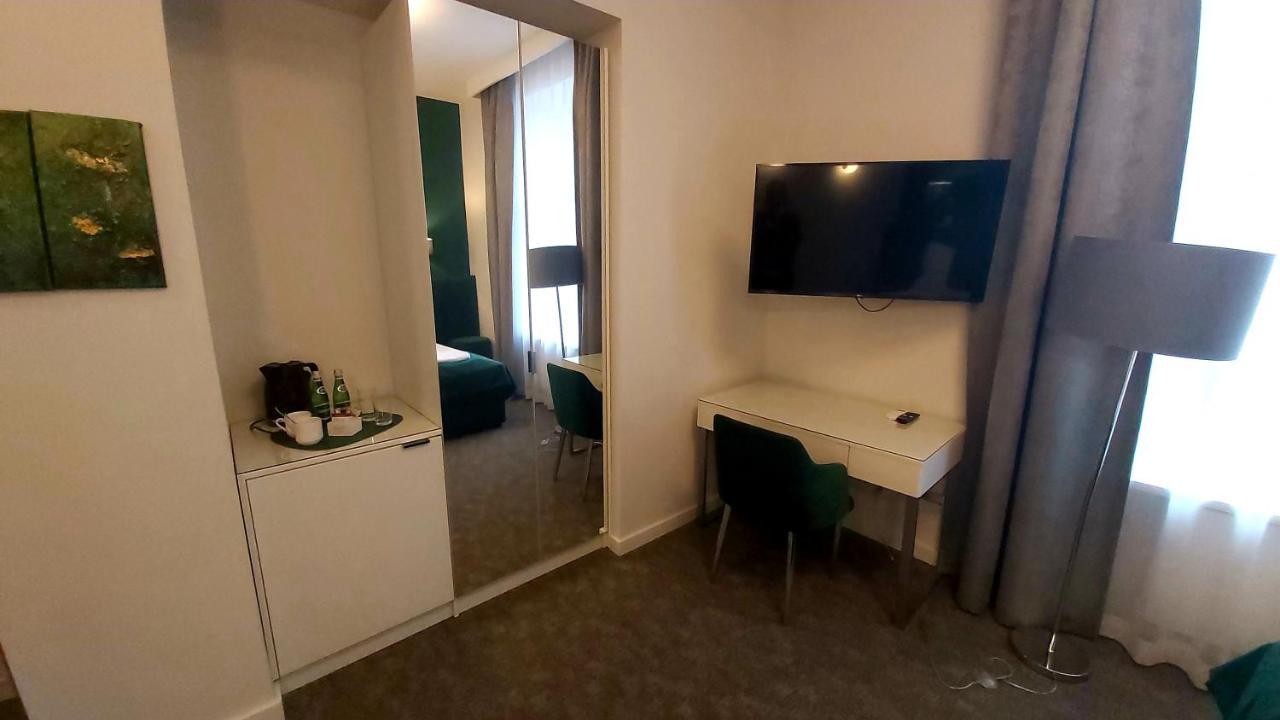 Aparthotel Stara Biblioteka Breslavia Esterno foto