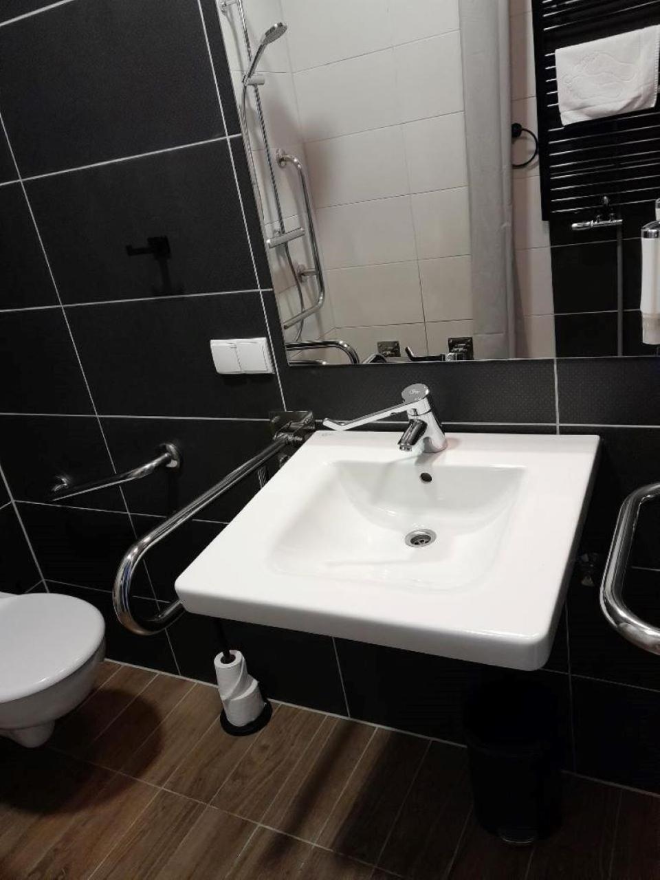 Aparthotel Stara Biblioteka Breslavia Camera foto